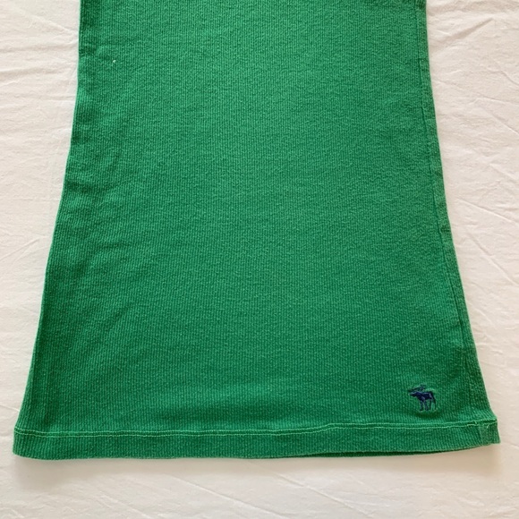 Abercrombie Ribbed Green Tank Top Juniors - Picture 3 of 15